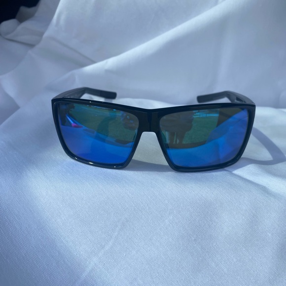 Costa Del Mar Rincon Sunglasses - Picture 2 of 5